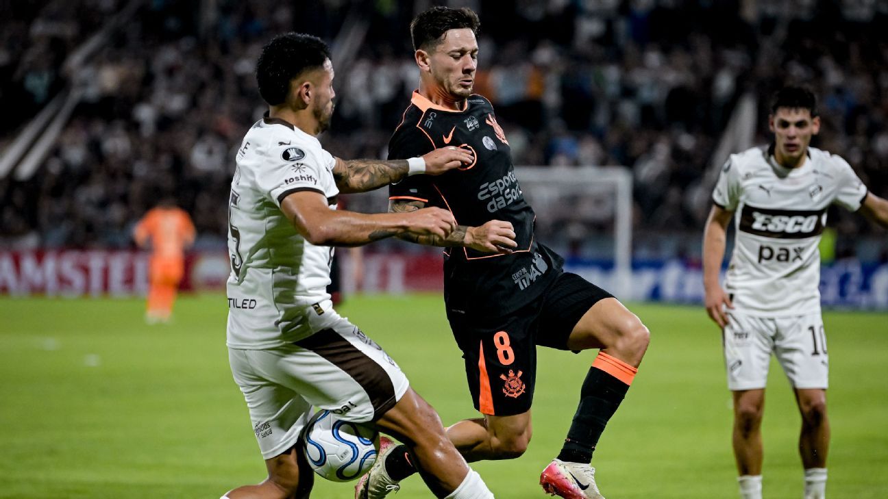 Garro exalta vitória do Corinthians e mira clássico contra o Palmeiras: 'Estamos preparados para a guerra'