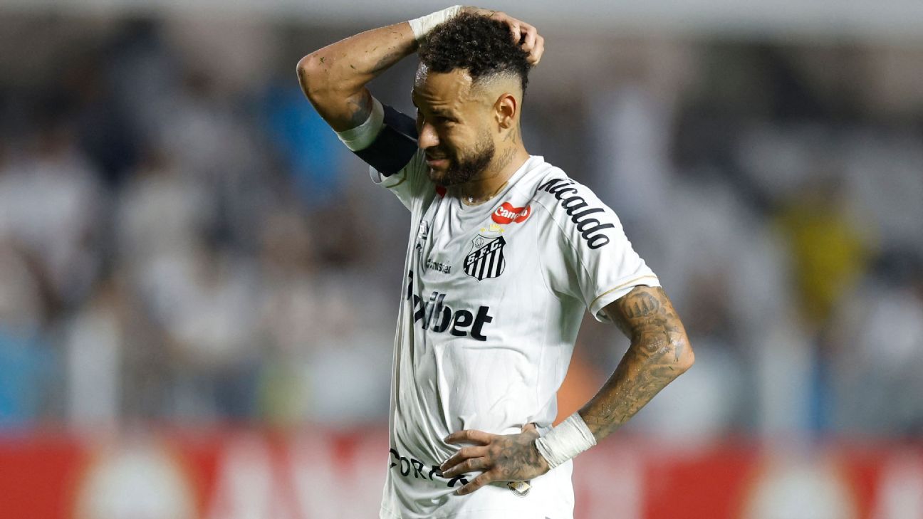 'É a única coisa que podemos fazer': o post de Neymar após discussão com torcedor do Santos e clima tenso na Vila