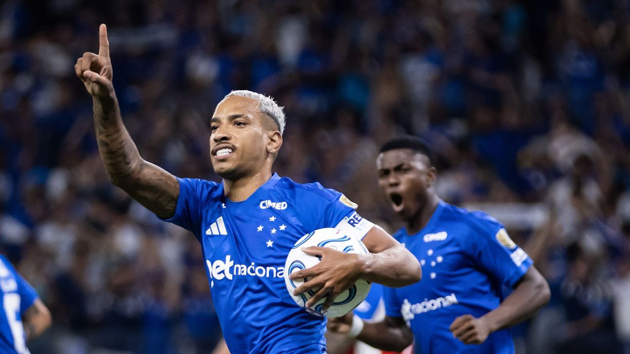 Matheus Pereira desabafa após derrota do Cruzeiro na Libertadores e pede entrevista de árbitros