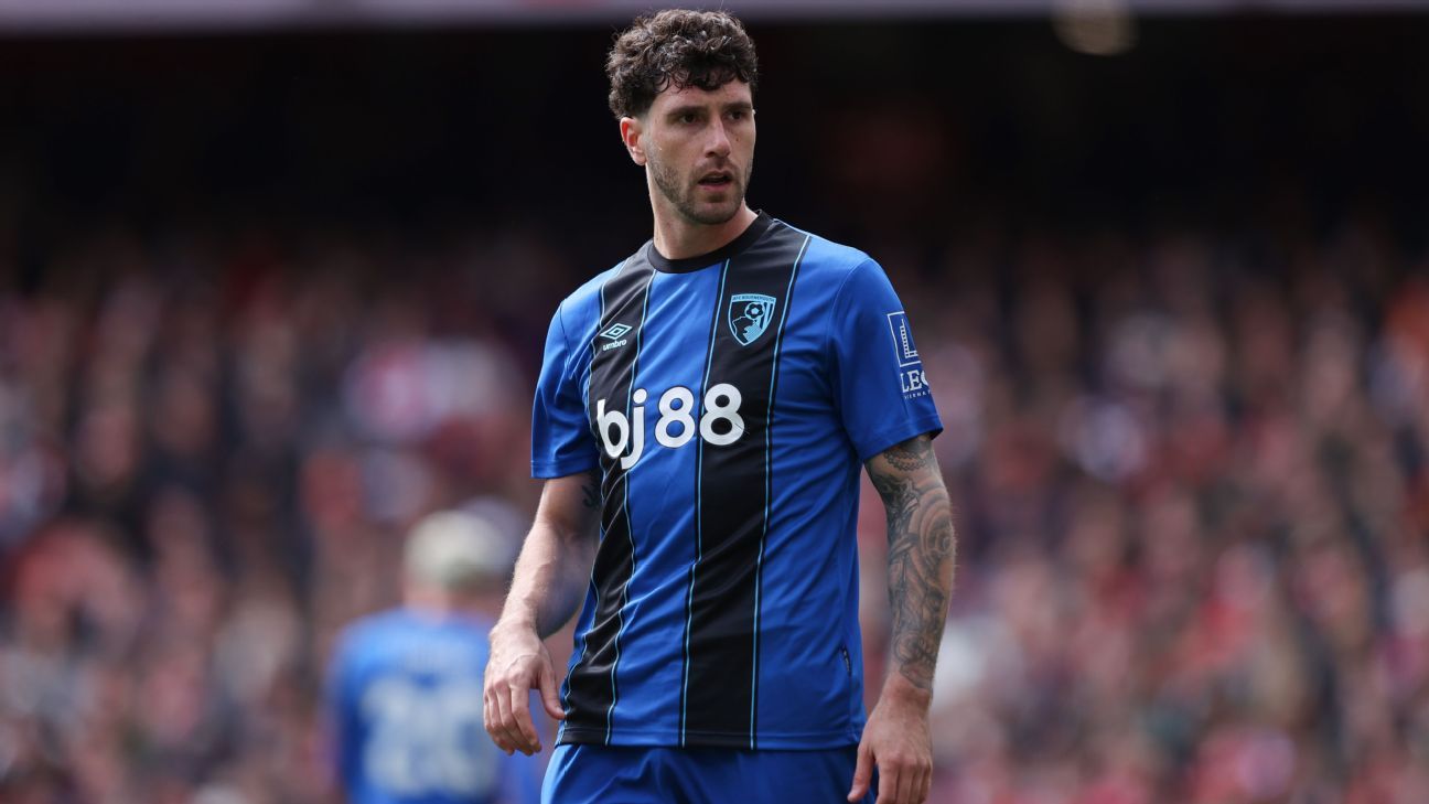 Transfer rumors, news: Liverpool eye move for Bournemouth's Senesi