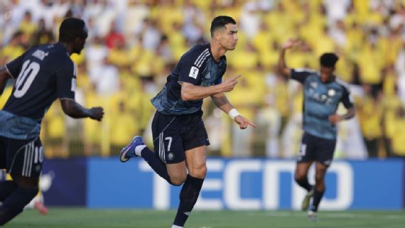 Cristiano Ronaldo celebra gol con Al Nassr en torneo asiático