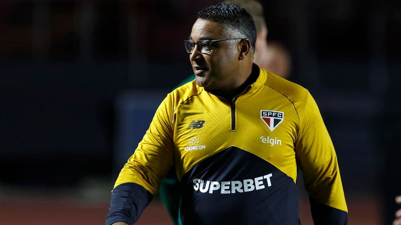 Roger diz que tem apoio do elenco para seguir no São Paulo e se espanta com rejeição da torcida: 'Nunca vi igual'