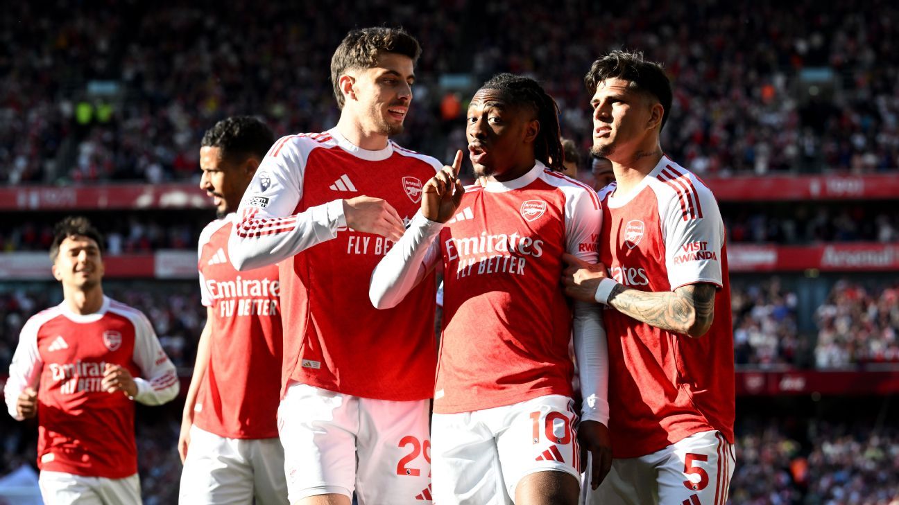 Arsenal eke back to top of Premier League, but title race will have more anxious moments