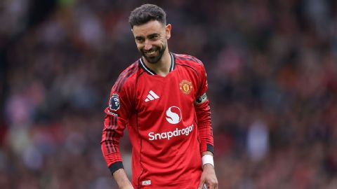 Transfer rumors, news: Man United make early move .