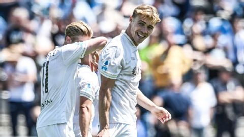 Højlund: 'Weird' goodbye to Utd 'feels emotional'