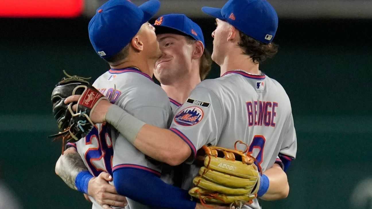 Mets stay hot with historical 10-run 12th inning