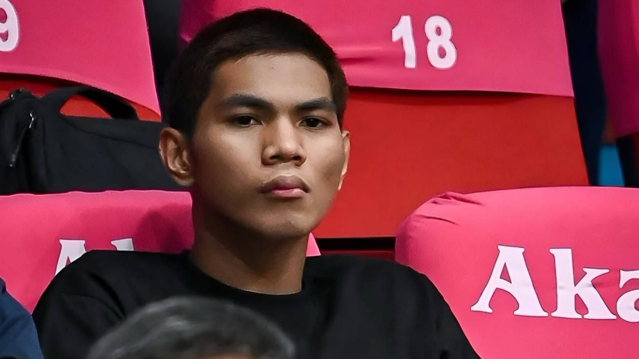 College basketballers die in team-building tragedy...