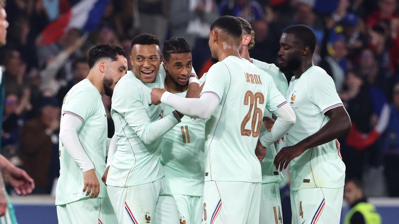 Final World Cup predictions: Winners, Golden Ball,...