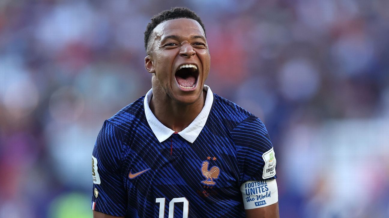 Kylian Mbappé leads France to quarterfinals in vic...