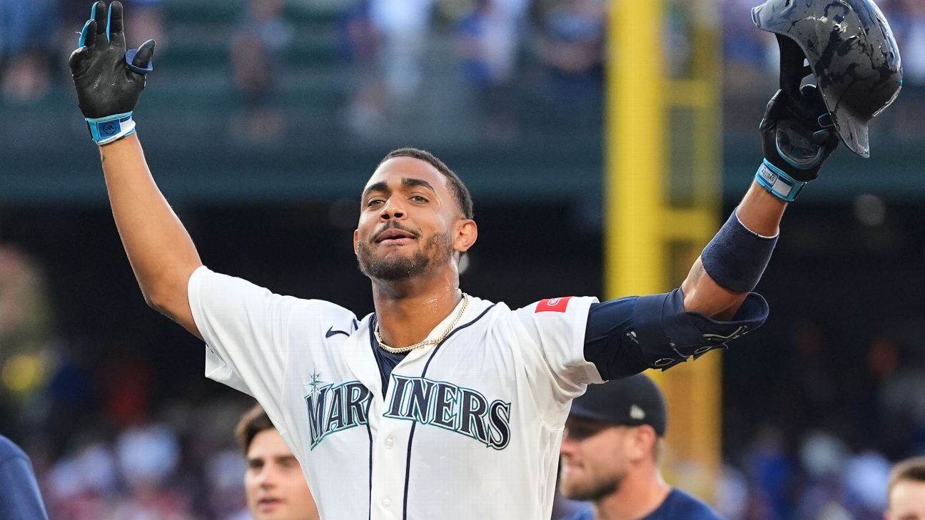 Julio Rodriguez retorna ao Seattle Mariners e impulsiona vitória contra San Francisco Giants