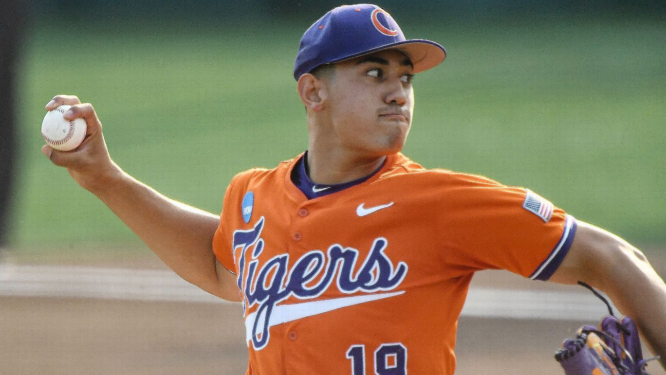 Guardians pick Schmidt, Brewers' Knaak don't sign