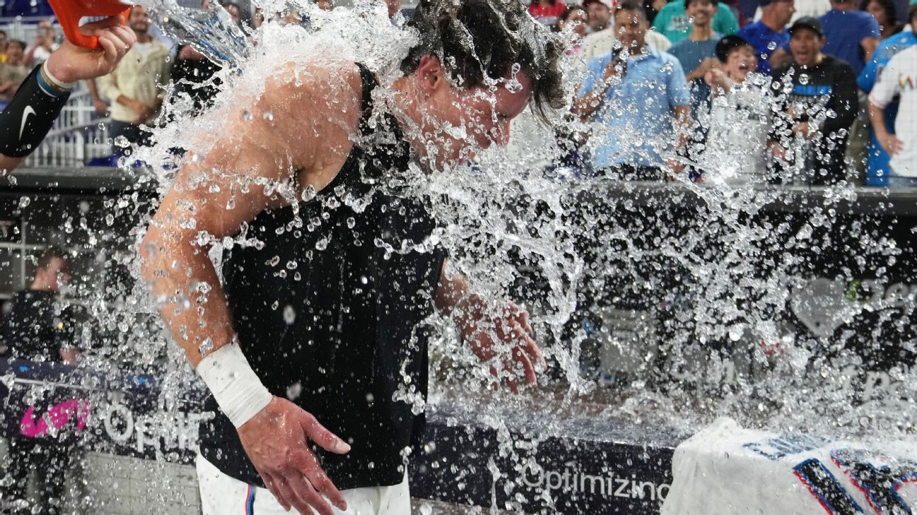 Conine's walk-off hit snaps Marlins' 12-game skid