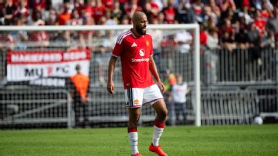 Manchester United vs. Paris Saint-Germain LIVE: Latest updates as Mbuemo draws Carrick's side level