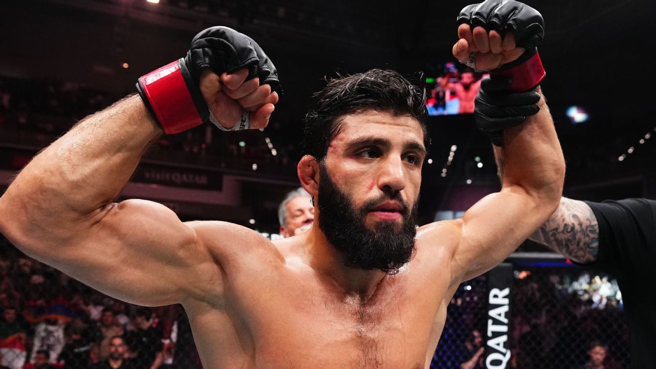Arman Tsarukyan to Wrestle Dillon Danis at RAF 14 in Las Vegas