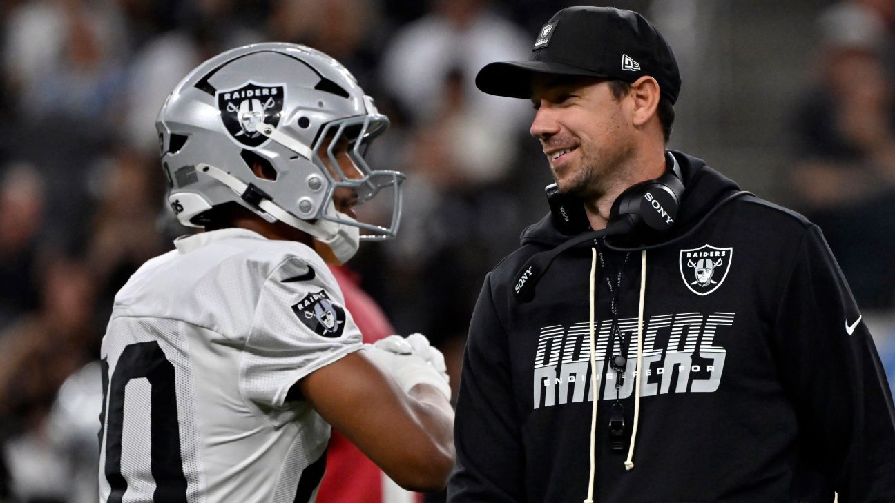 Klint Kubiak instills urgency and culture at Raiders training camp