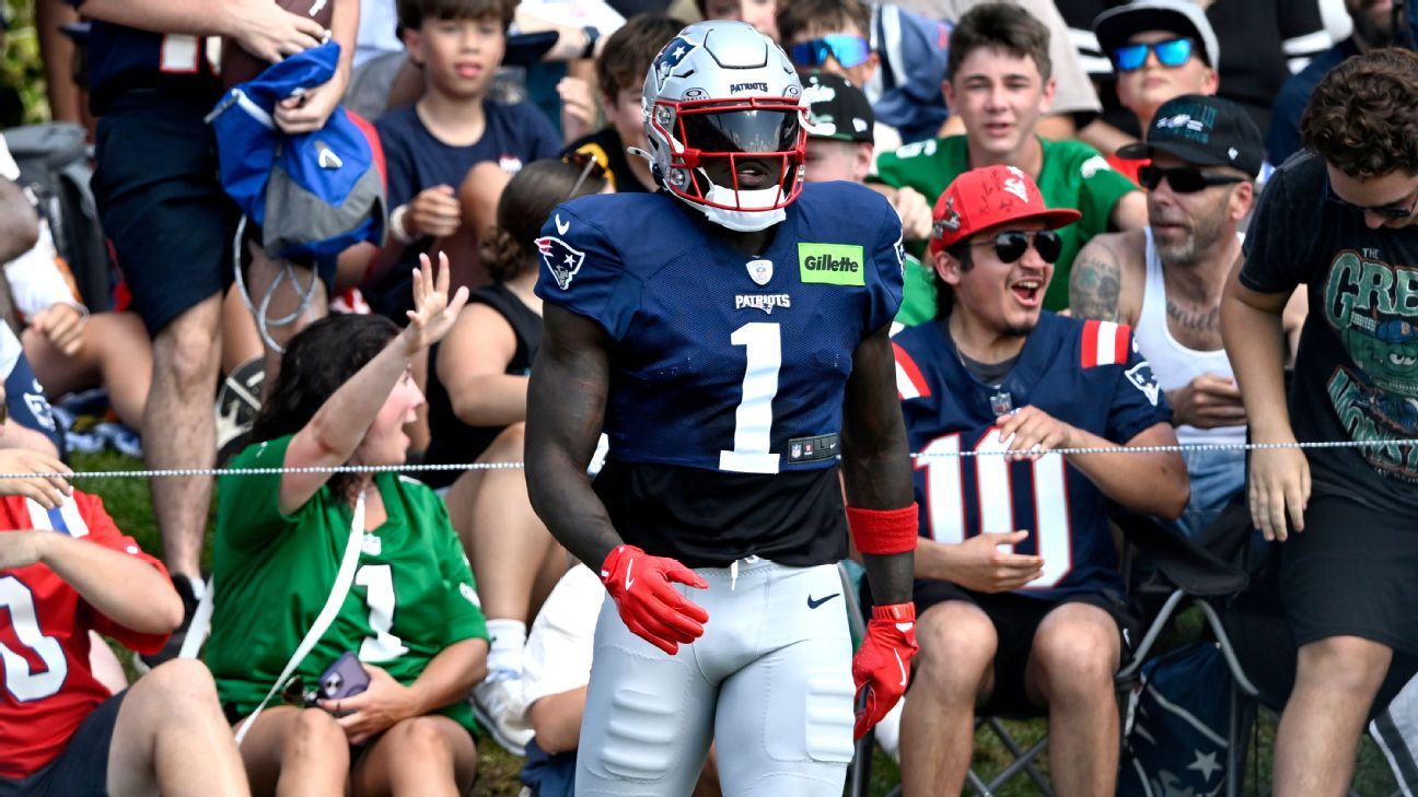 Patriots' Brown professes 'love' for Hurts, Eagles