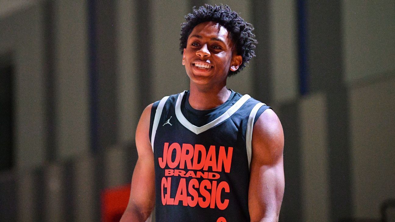 Michigan freshman McCoy's injury mars exhibition win in Croatia