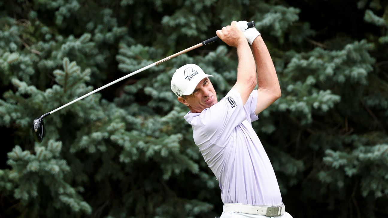 SportsDaily — Alker wins on Champions tour as Block (74) fades