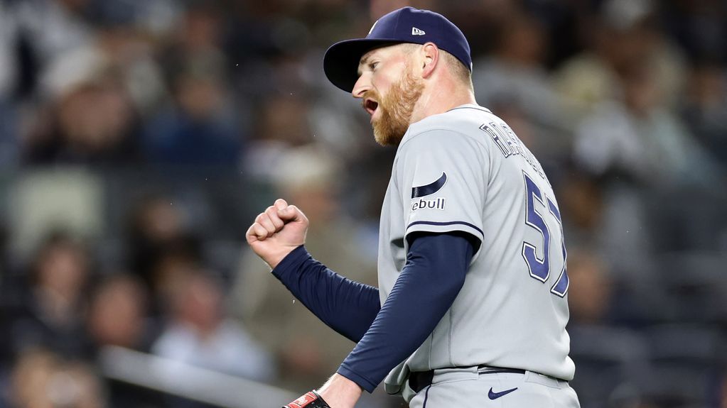 Rasmussen Dominates Yankees as Rays Secure Fifth AL East Title