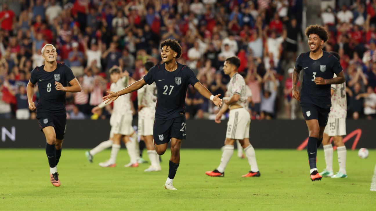 Updates: USA takes on Mexico in clash between historical rivals