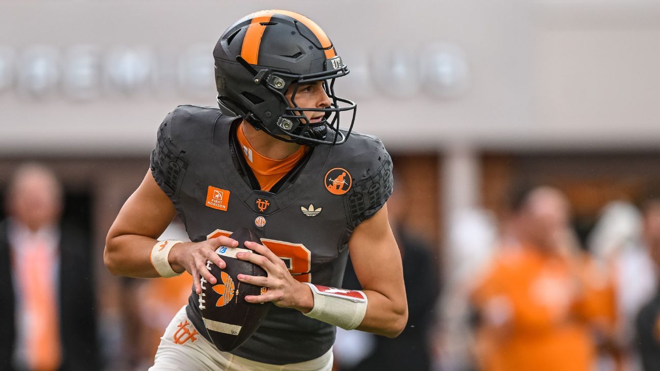 Sources: Vols to give MacIntyre first career start vs. Arkansas