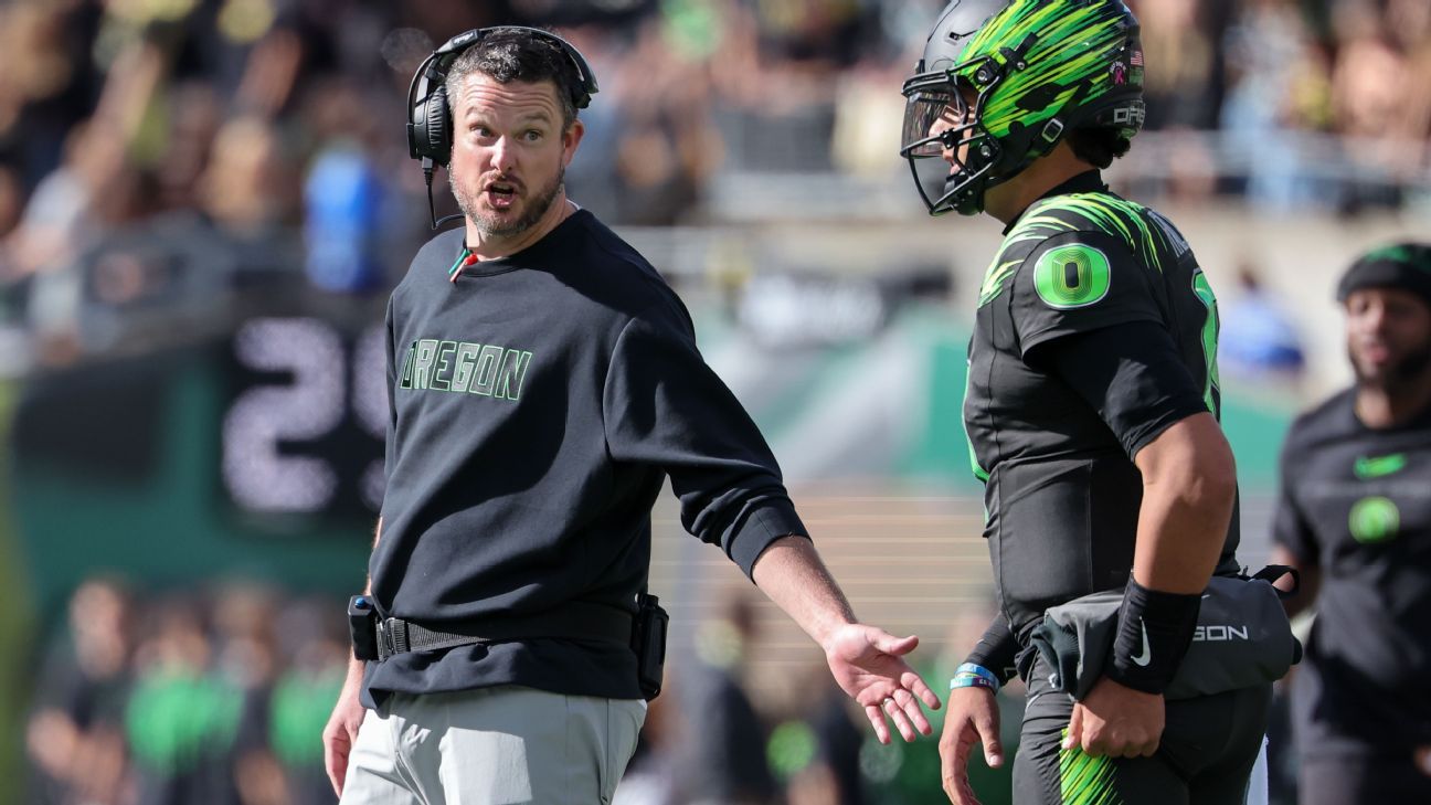 UCLA overcomes Iamaleava's early injury, stuns Oregon to stay undefeated