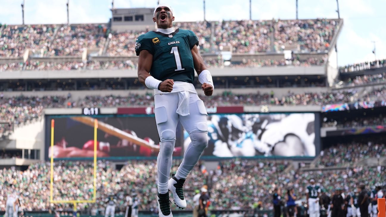 Eagles, sin castigo por dejar jugar a Jalen Hurts