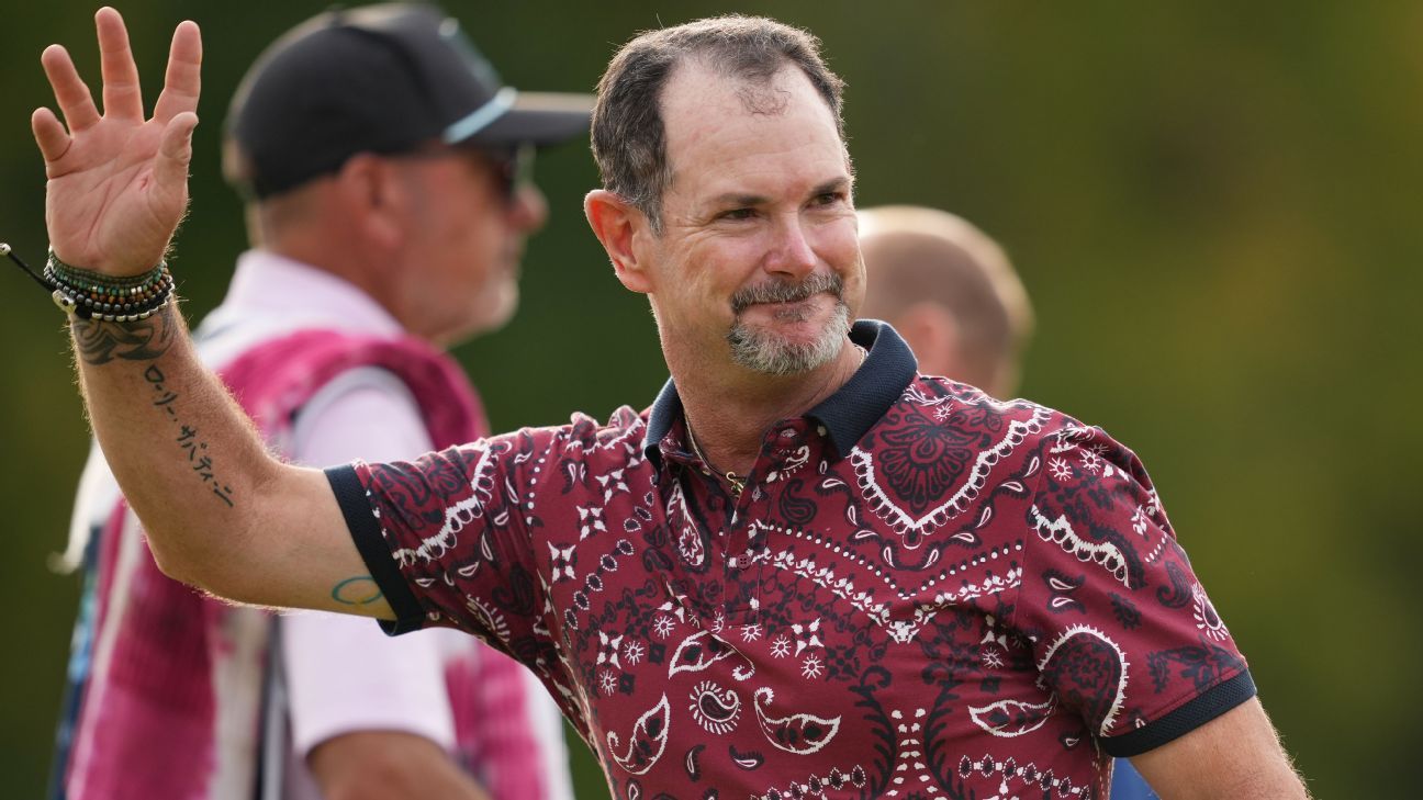 Sabbatini has blazing finish for 62 to win 1st Champions Tour title