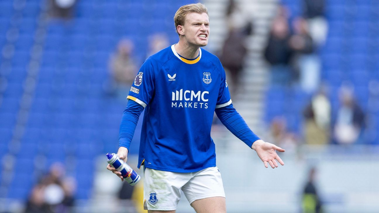 Transfer rumors, news: Man United eye Branthwaite amid defensive rebuild