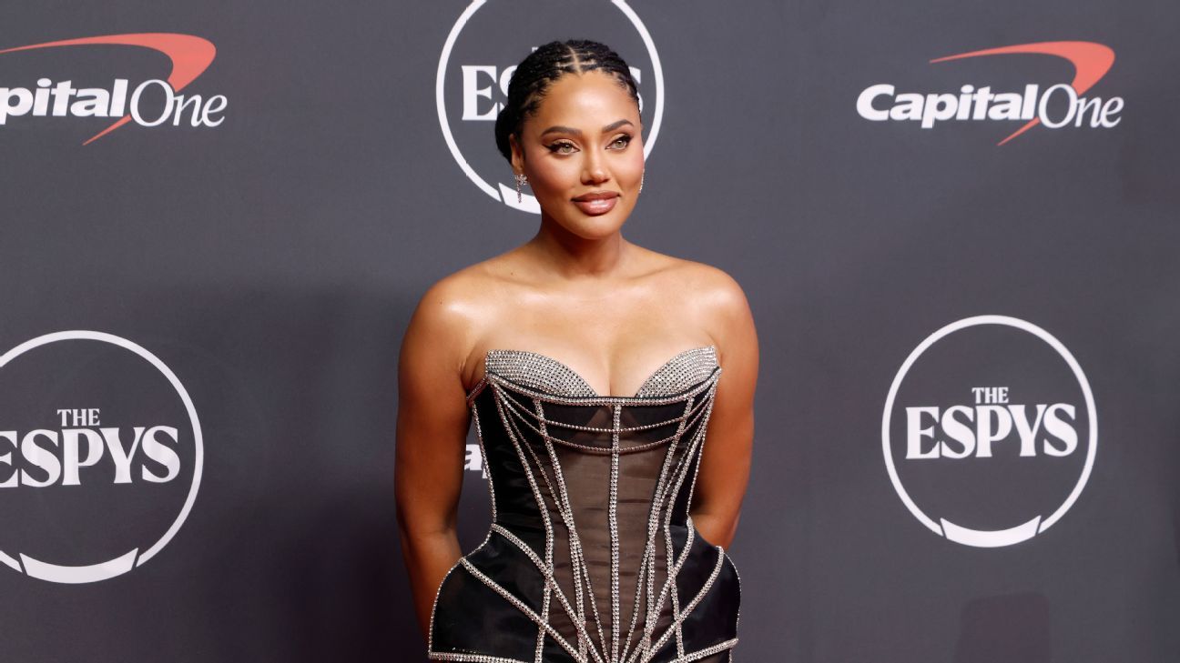 Ayesha Curry to appear in 'Second Chance Holiday,' holiday rom-com on Roku