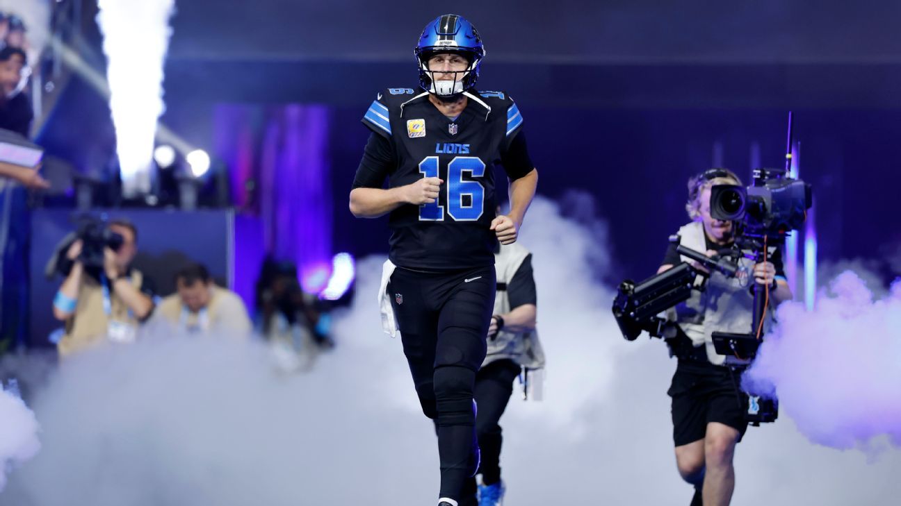 Liz Loza analyzes key player performances for Week 8 in NFL