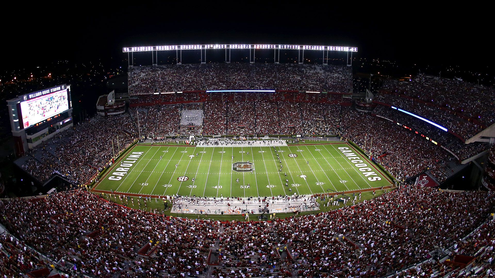 South Carolina Gamecocks is expected to limit participation in the spring games of 9,000 fans