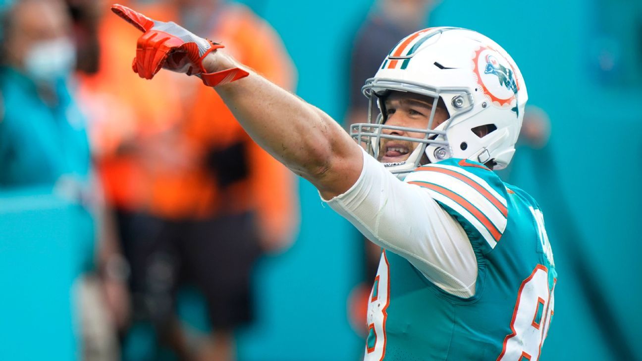 Patriots agree with ex-Dolphins TE Mike Gesicki