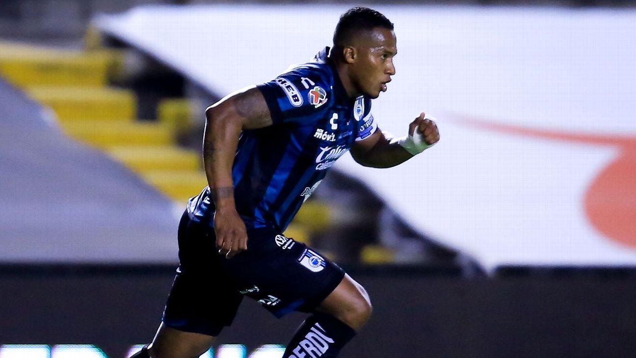 Antonio Valencia makes sure he retires in the Querétaro