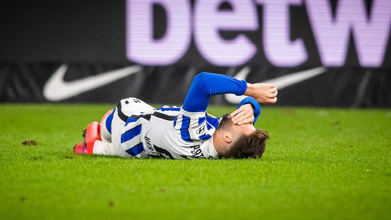 Photo of Hertha COVID outbreak brings fixture chaos