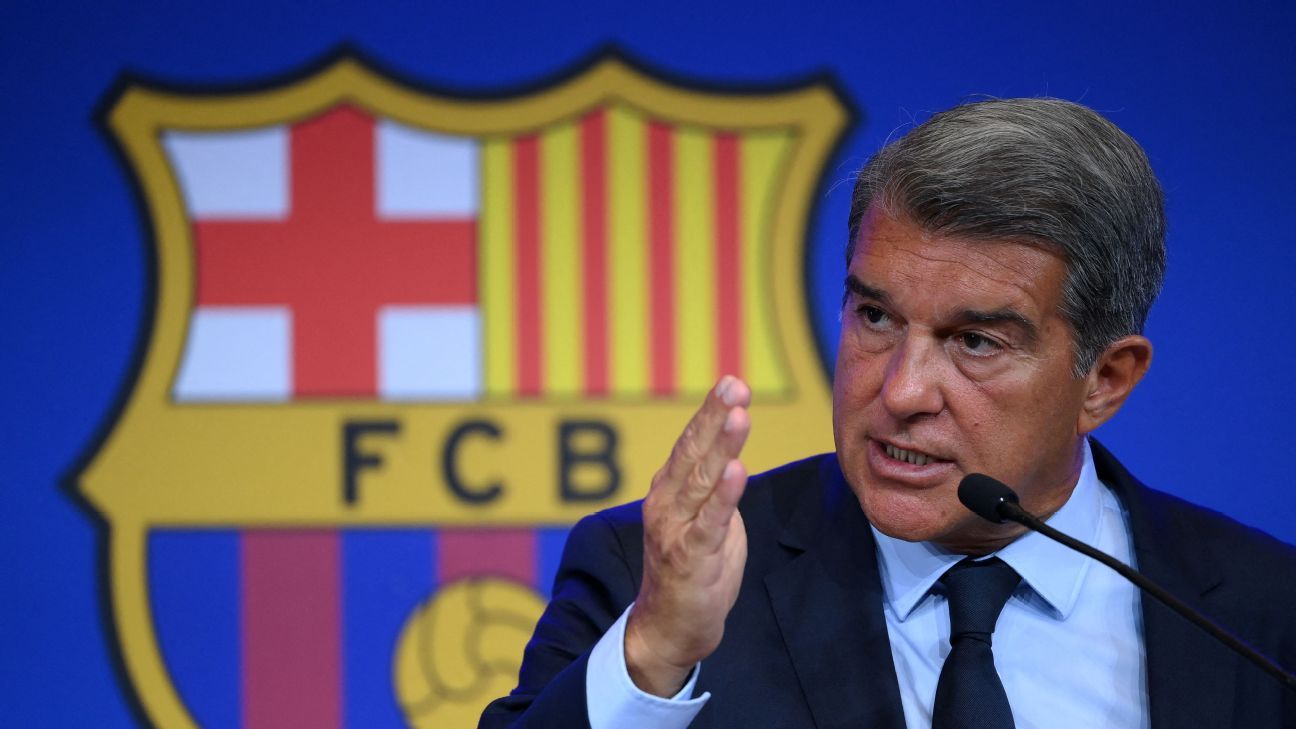 Un tribunal español abre una investigación contra el Barcelona por un caso de soborno a un árbitro