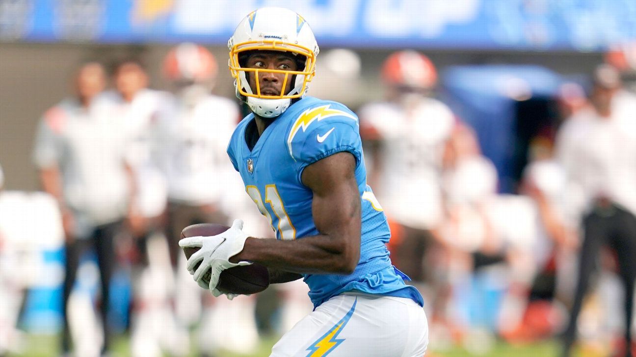 Los Angeles Chargers agree to 3-year, $60M deal with WR Mike Williams
