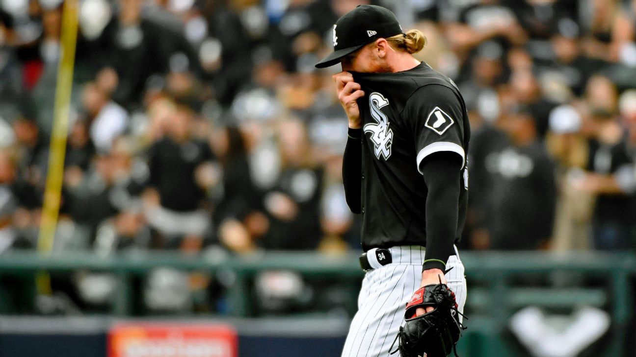 <div>White Sox's Kopech leaves game after 13 pitches</div>