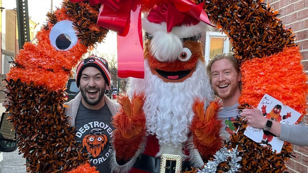 Bagaimana Gritty, maskot Philadelphia Flyers, menyelamatkan Natal untuk pasangan lokal
