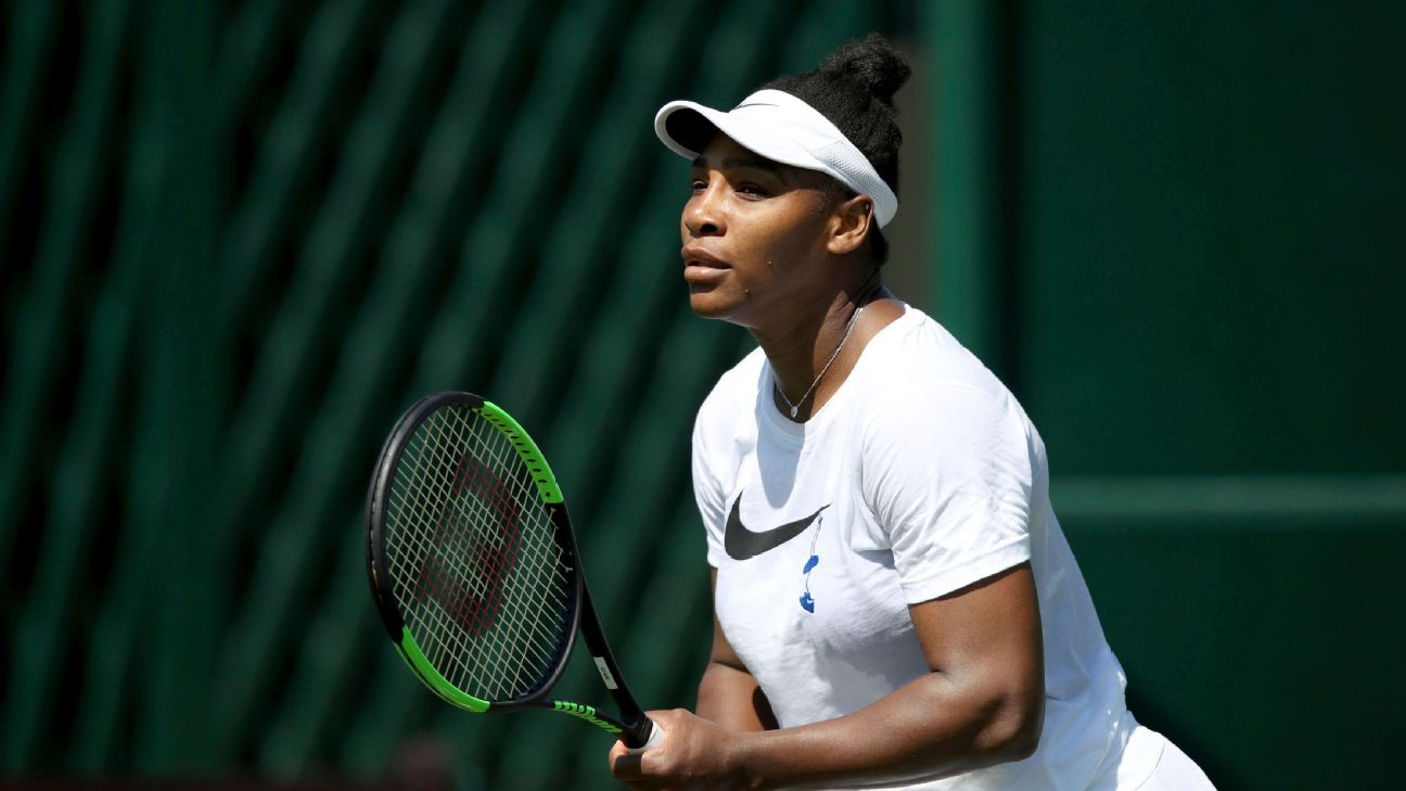 Serena Williams suggerisce che giocherà a Wimbledon