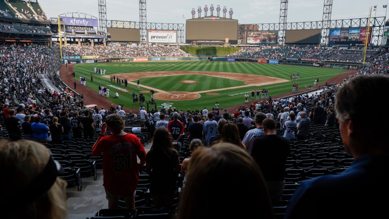 Les White Sox de Chicago annulent le feu d’artifice et dénoncent la violence après la fusillade du défilé du 4 juillet à Highland Park