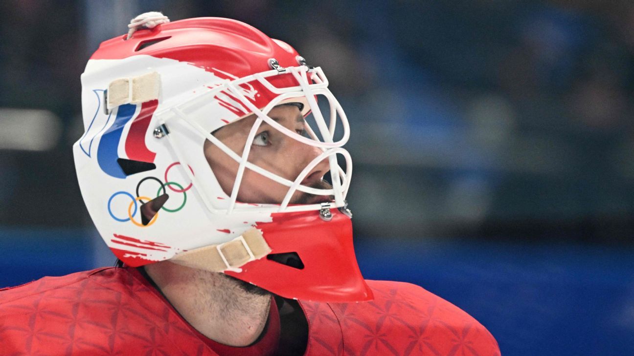Международная федерация хоккея (IIHF) постановила, что российский вратарь Иван Федотов имеет действующий контракт с «Флайерз».