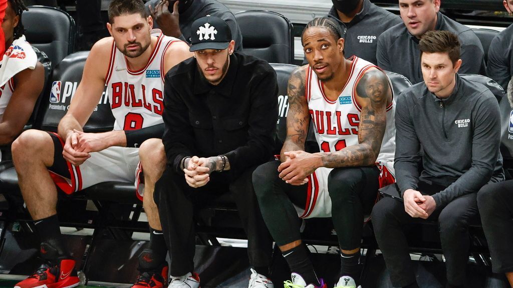 <div>Bulls' Ball dunking, making 'progress' in rehab</div>
