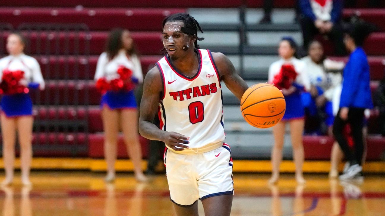 Antoine Davis, do Detroit Mercy, agora é o número 2 na lista de pontuação da NCAA