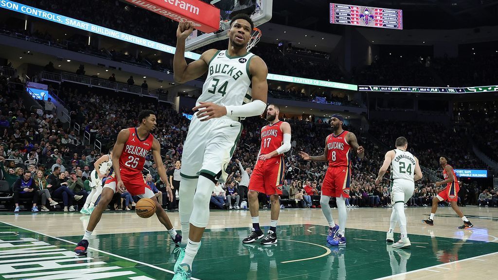 Giannis sparks Bucks’ offense with 50 points