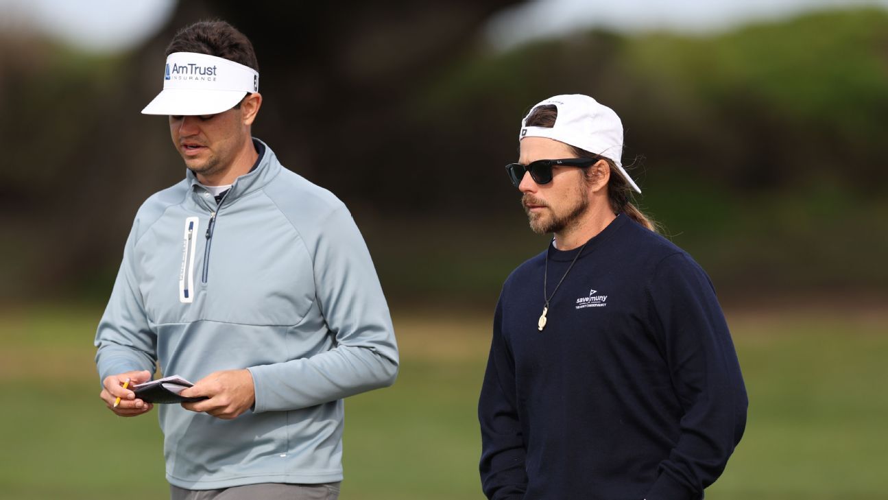Caddie collapses, given CPR during AT&T Pebble Beach Pro-Am