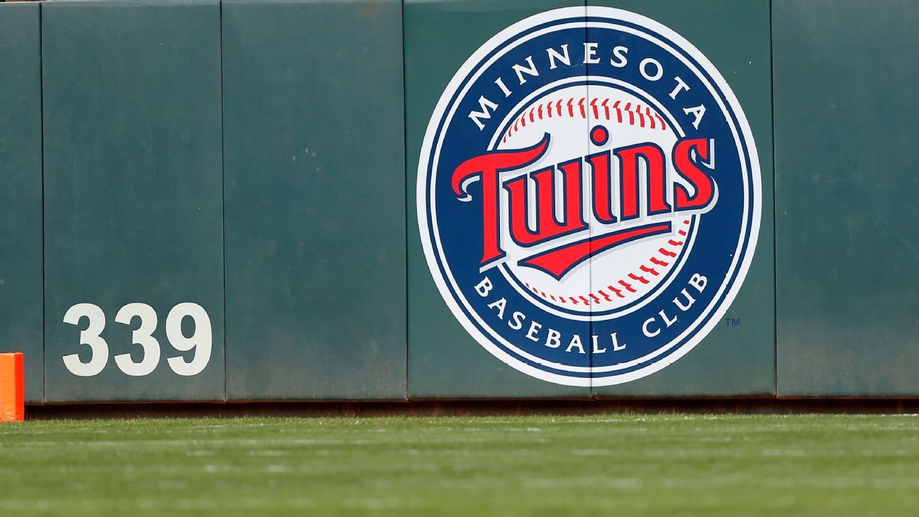 Twins claim OF Luplow off waivers from Blue Jays