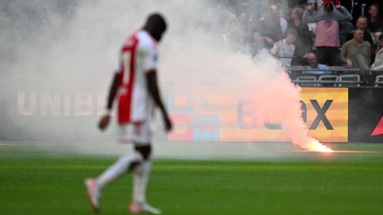 Ajax mull legal action over Feyenoord ruling