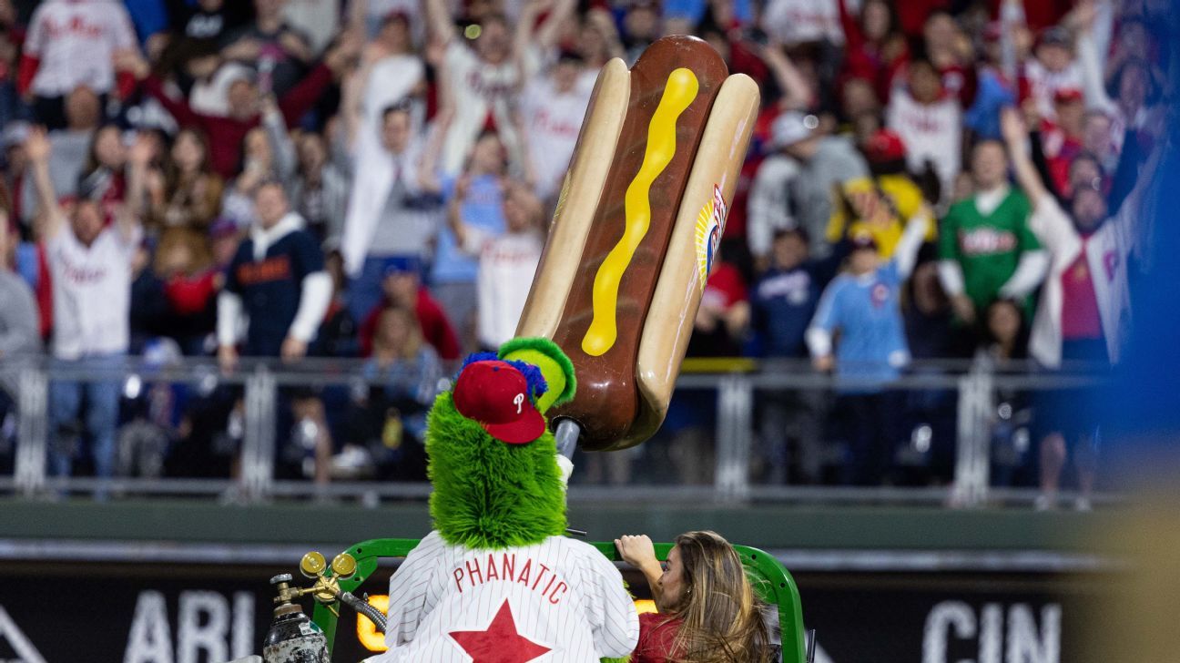 Phillies scrap Dollar Dog Night, cite fan behavior