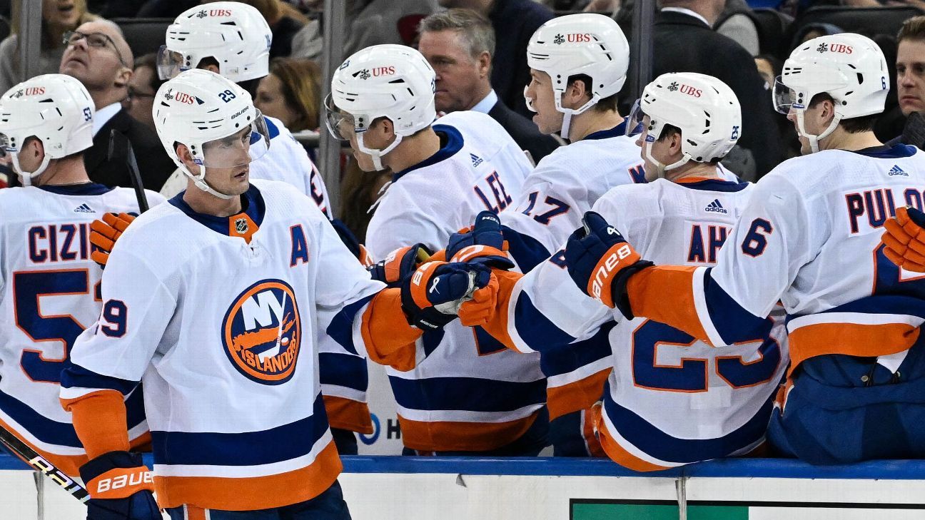 Islanders collect 'a big point' in SO loss to Rangers